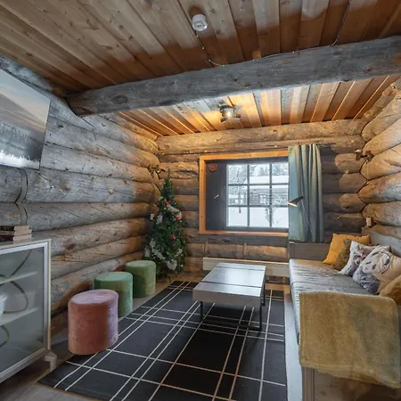 Kuukkeli Log Porakka Saariselkä