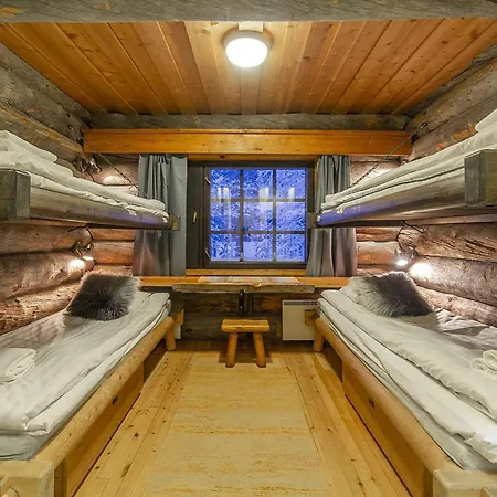 Kuukkeli Log Porakka Ferienhaus