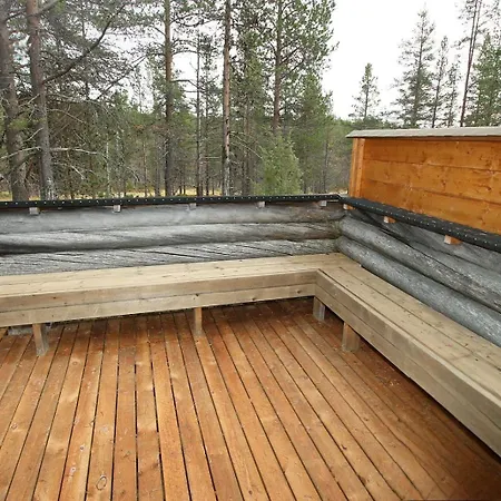 Kuukkeli Log Porakka بيت للعطل *