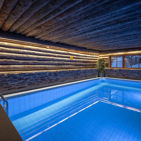 Ferienhaus Kuukkeli Log Porakka