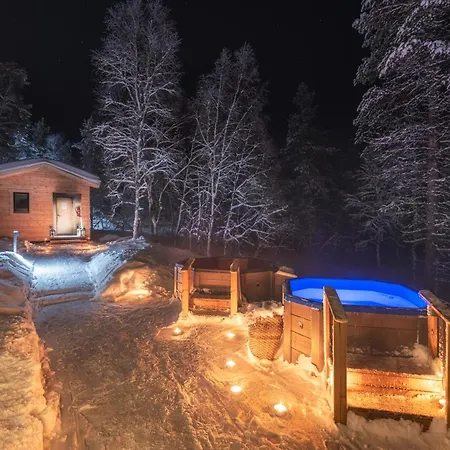 別荘 Kuukkeli Log Porakka サーリセルカ