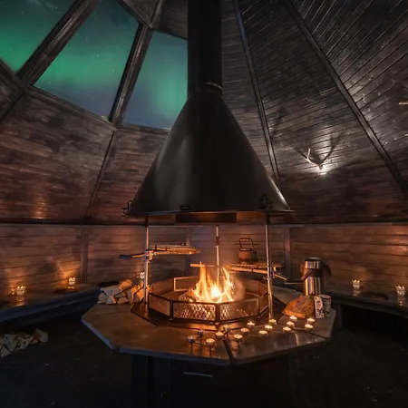 Kuukkeli Log Porakka * Saariselka