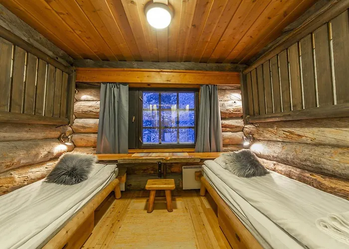 Kuukkeli Log Porakka サーリセルカ