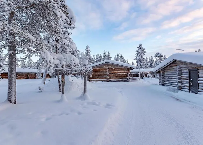 Kuukkeli Log Porakka 別荘 サーリセルカ