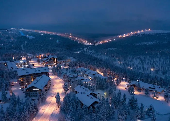 Kuukkeli Log Porakka * サーリセルカ