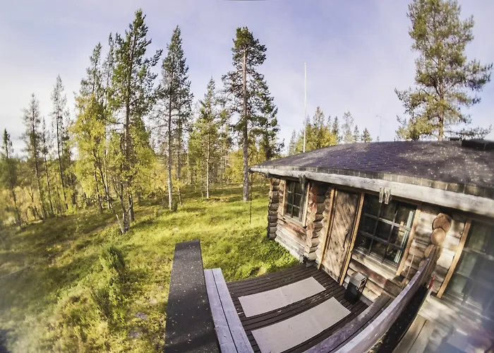 別荘 Kuukkeli Log Porakka サーリセルカ