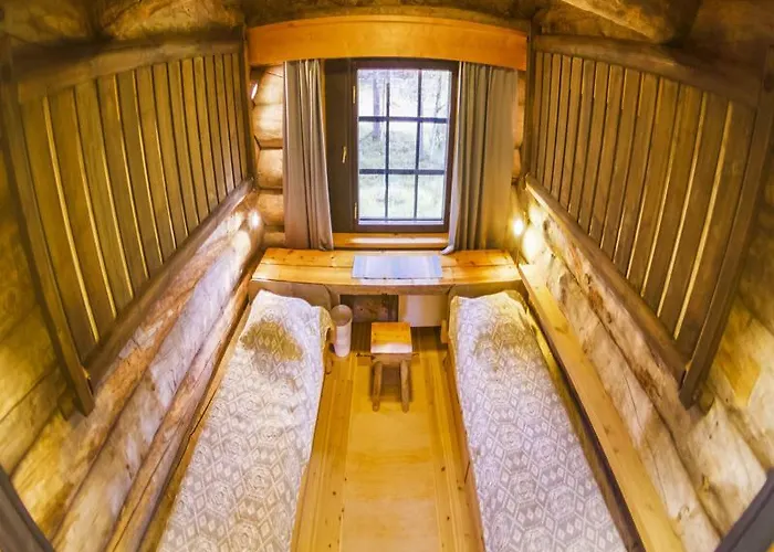 別荘 Kuukkeli Log Porakka *