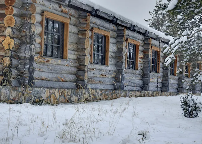 別荘 Kuukkeli Log Porakka