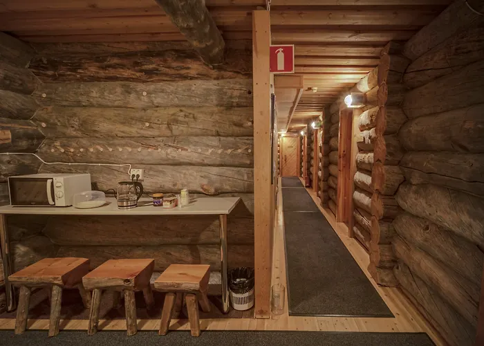 別荘 Kuukkeli Log Porakka