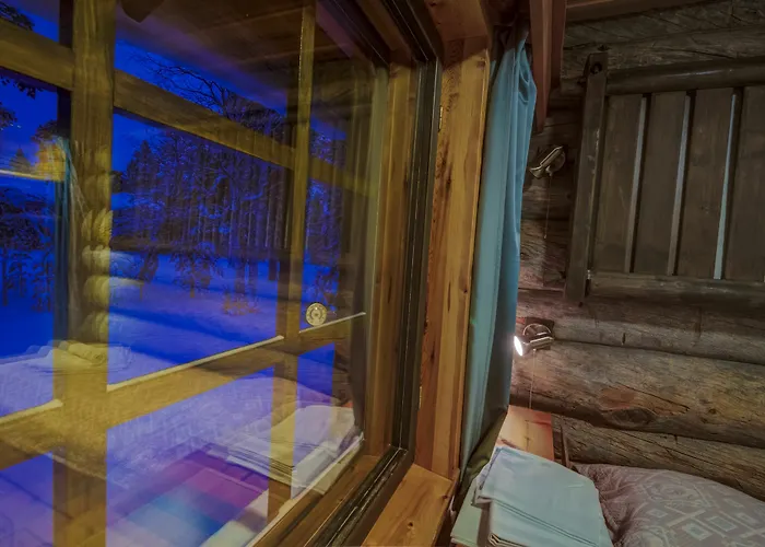 Kuukkeli Log Porakka * サーリセルカ